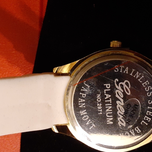 GENEVA SILICONE BAND WATCH W/ RHINESTONE BEZELS - Picture 6 of 10